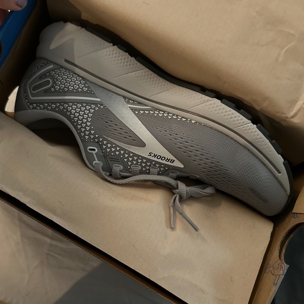 Accidentally ordered two pairs and missed the return window!